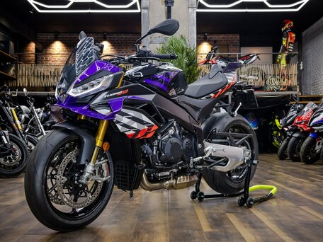 2026 Aprilia Tuono V4, фиолетовый, 2590000 рублей, вид 4