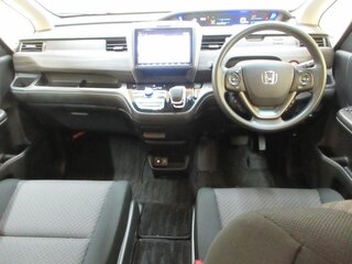 2023 Honda Freed II Рестайлинг, белый, 1200000 рублей, вид 4