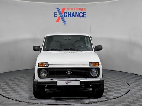 2015 Lada (ВАЗ) 2121 (4x4) I Рестайлинг, белый, 499000 рублей, вид 2