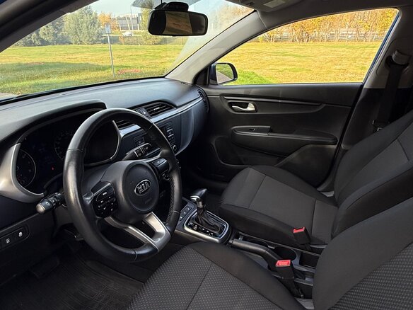 2021 Kia Rio IV Рестайлинг, синий, 1500000 рублей - вид 6