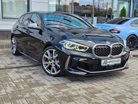 2022 BMW 1 серии M135i xDrive III (F40), чёрный, 4650000 рублей, вид 3