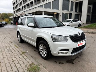 2016 Skoda Yeti I Рестайлинг, белый, 1300000 рублей, вид 5