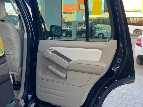 2008 Ford Explorer IV, чёрный, 1450000 рублей - вид 21