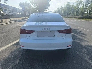2017 Audi A3 III (8V) Рестайлинг, белый, 1235000 рублей - вид 4