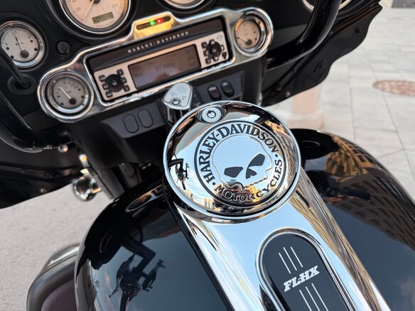 2009 Harley-Davidson Street Glide, чёрный, 880000 рублей - вид 15