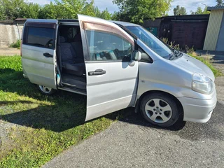 2001 Nissan Serena II (C24), серебристый, 490000 рублей, вид 3