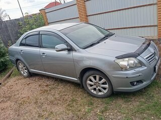 2008 Toyota Avensis II Рестайлинг, серебристый, 850000 рублей, вид 2