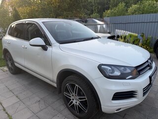 2011 Volkswagen Touareg II, белый, 1600000 рублей, вид 2