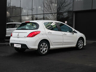 2011 Peugeot 308 I Рестайлинг, белый, 560000 рублей, вид 4