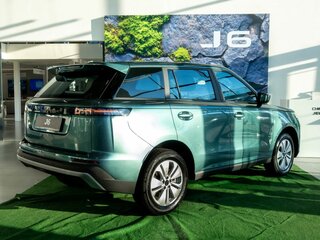 2026 Jeland J6, зелёный, 2350000 рублей, вид 2