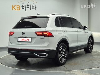 2023 Volkswagen Tiguan II Рестайлинг, белый, 2699017 рублей, вид 3