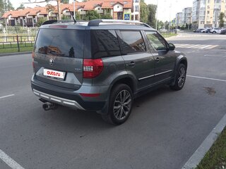 2016 Skoda Yeti I Рестайлинг, серый, 1450000 рублей, вид 3