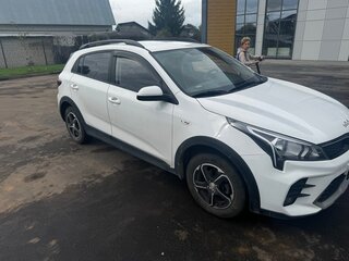 2021 Kia Rio X IV Рестайлинг, белый, 1690000 рублей, вид 2