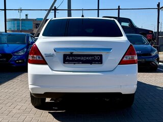 2005 Nissan Tiida I, белый, 649990 рублей, вид 4