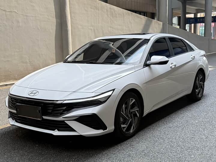 Открыть фотографии: Hyundai Elantra VII (CN7) Рестайлинг