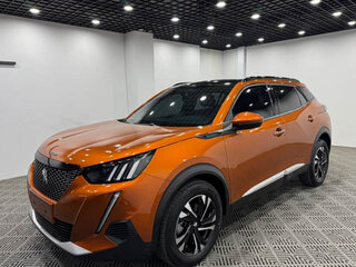 2023 Peugeot 2008 II, оранжевый, 1337000 рублей, вид 3