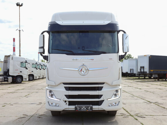 2023 Dongfeng DFH 4180, белый, 4880000 рублей - вид 1