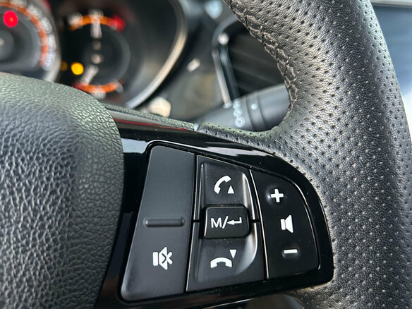 2017 Lada (ВАЗ) Vesta I, чёрный, 870000 рублей - вид 16