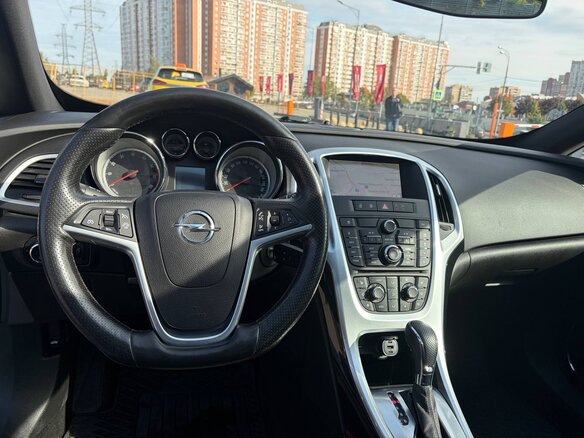 2014 Opel Astra GTC J Рестайлинг, белый - вид 14