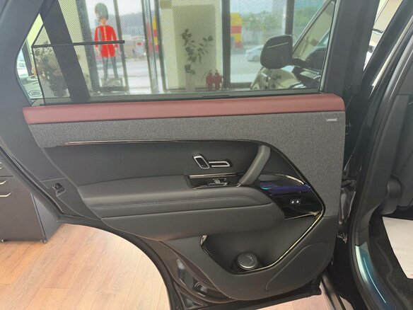 2026 Land Rover Range Rover Sport D250 III, чёрный, 16995000 рублей - вид 5