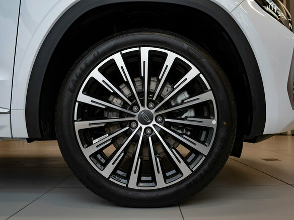 2026 Geely Monjaro I Рестайлинг, белый, 4599990 рублей - вид 13
