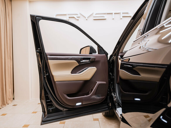 2026 Toyota Highlander IV (XU70), чёрный - вид 18