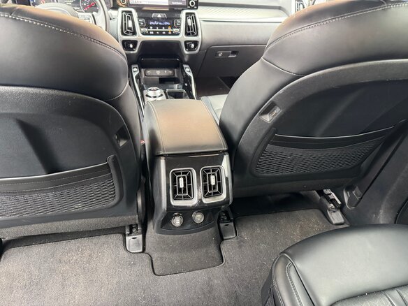 2022 Kia Sorento IV, серебристый, 3500000 рублей - вид 8