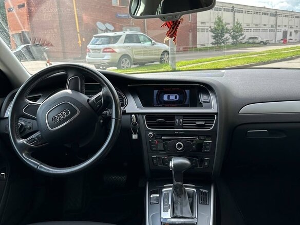 2013 Audi A4 IV (B8) Рестайлинг, белый - вид 7