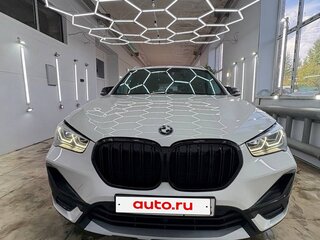 2020 BMW X1 Long 25Li xDrive II (F48) Рестайлинг, белый, 3565000 рублей, вид 2
