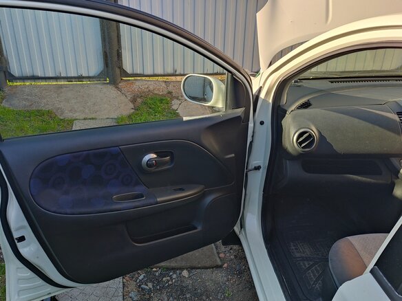2005 Nissan Note I, белый, 400000 рублей - вид 12