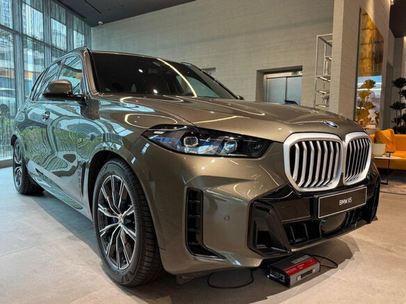 2026 BMW X5 40d IV (G05/G18) Рестайлинг, бежевый, 15900000 рублей