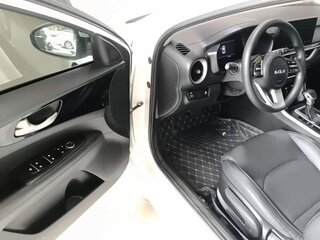 2022 Kia K3 II (China Market) Рестайлинг, белый, 1420000 рублей, вид 4