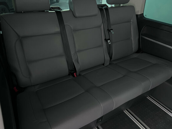 2013 Volkswagen Multivan T5 Рестайлинг, белый, 2390000 рублей - вид 6
