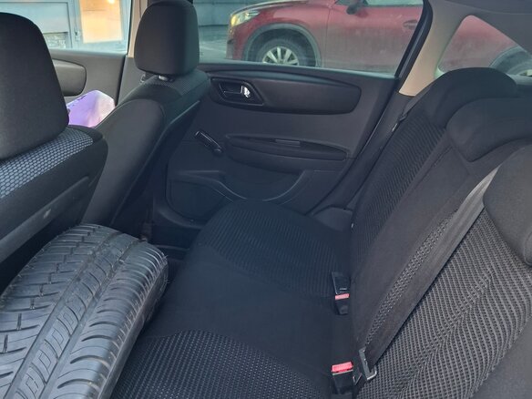 2005 Citroen C4 I, серебристый, 229000 рублей - вид 9