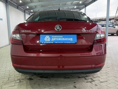 2018 Skoda Octavia III (A7) Рестайлинг, красный, 1759000 рублей, вид 4