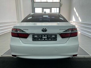 2013 Toyota Camry Japan Market VII (XV50), белый, 1675000 рублей, вид 5