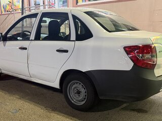 2018 Lada (ВАЗ) Granta I, белый, 470000 рублей, вид 4