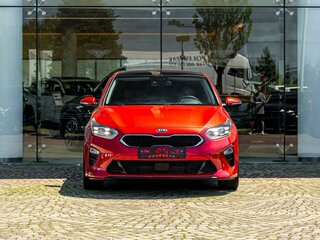 2019 Kia Ceed III, красный, 1455000 рублей, вид 2