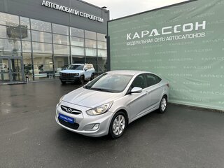 2011 Hyundai Solaris I, серебристый, 930000 рублей, вид 1