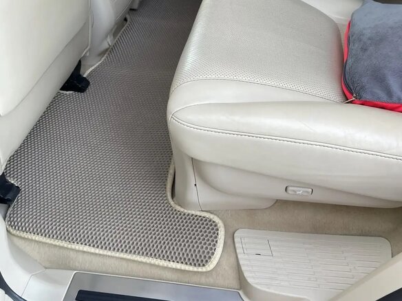 2012 Lexus LX 570 III Рестайлинг, чёрный, 3500000 рублей - вид 15