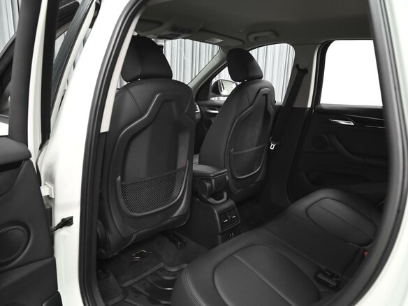 2021 BMW X1 18i sDrive II (F48) Рестайлинг, белый, 2999000 рублей - вид 10
