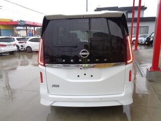 2023 Nissan Serena VI (C28), белый, 2500000 рублей, вид 4