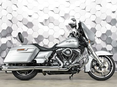 2014 Harley-Davidson Street Glide Special, серебристый, 1399000 рублей, вид 3