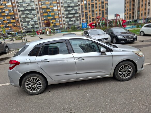 2012 Citroen C4 II, серебристый - вид 3