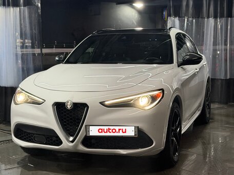 2020 Alfa Romeo Stelvio I Рестайлинг, белый, 3075000 рублей, вид 2