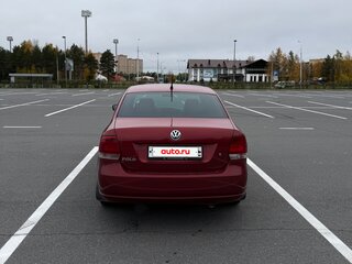 2013 Volkswagen Polo V, красный, 920000 рублей, вид 3
