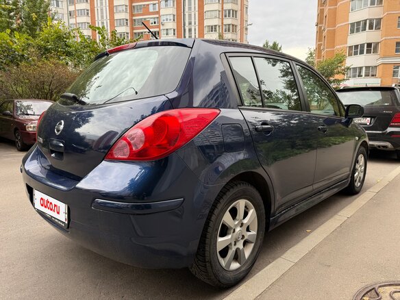 2011 Nissan Tiida I Рестайлинг, синий, 890000 рублей - вид 10