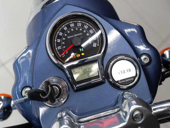 2026 Royal Enfield Classic 650, синий, 703000 рублей - вид 9