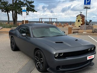 2015 Dodge Challenger III Рестайлинг 2, серый, 2700000 рублей, вид 3
