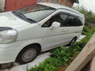 2001 Nissan Serena II (C24), белый, 500000 рублей, вид 4